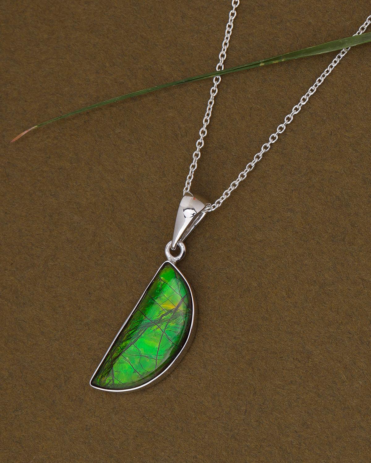 7.50 Ct. Ammolite 925 Sterling Silver Necklace Pendant Jewelry - YoTreasure