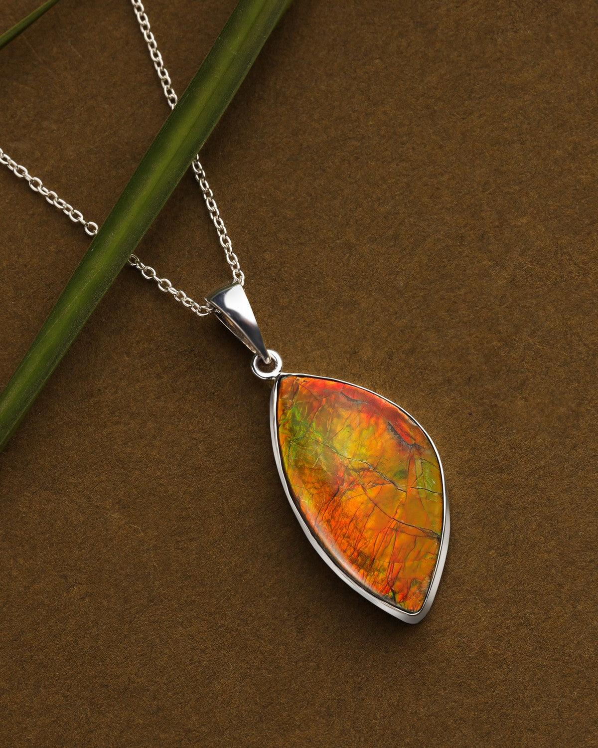 15.70 Ct. Ammolite Solid 925 Sterling Silver Chain Necklace Pendant - YoTreasure