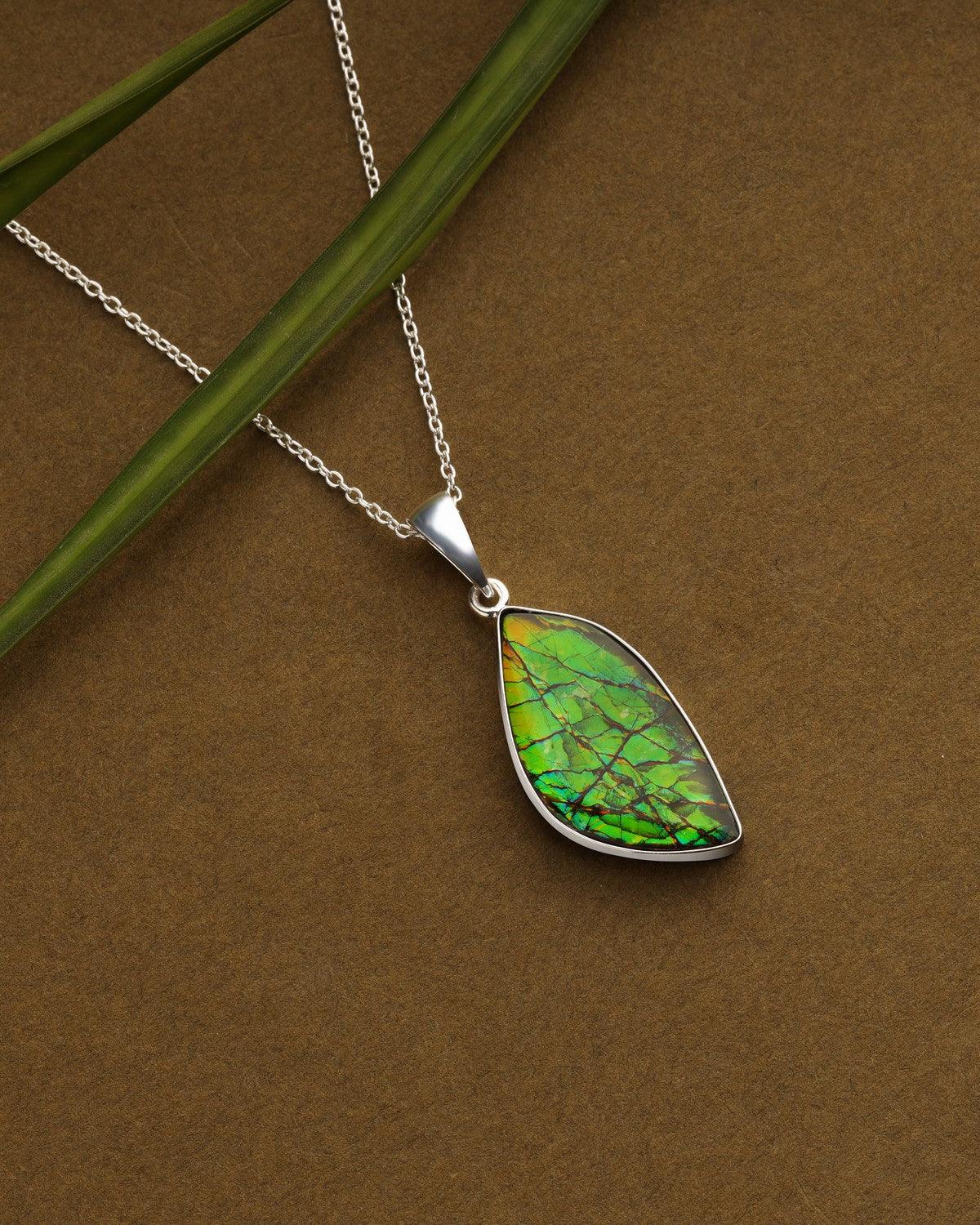 12.65 Ct. Ammolite Solid 925 Sterling Silver Chain Necklace Pendant - YoTreasure