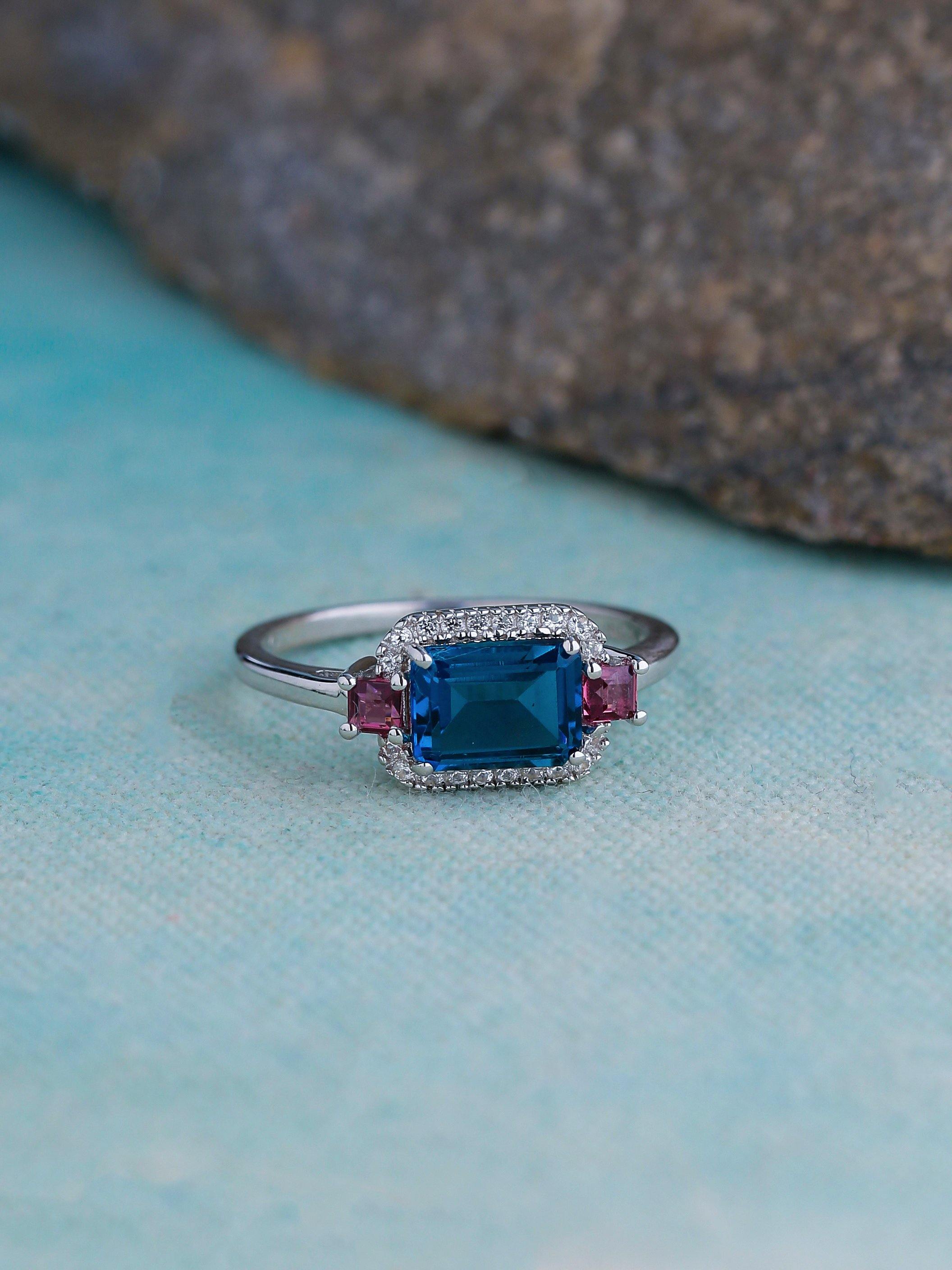 2.44 Ct London Blue Topaz Solid 925 Sterling Silver Ring Jewelry - YoTreasure