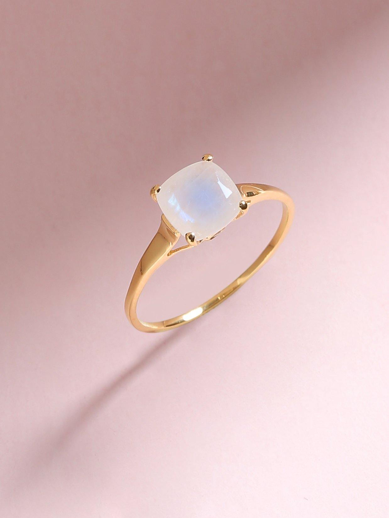 1.88 Cts Rainbow Moonstone Solid 10k Yellow Gold Ring Jewelry - YoTreasure