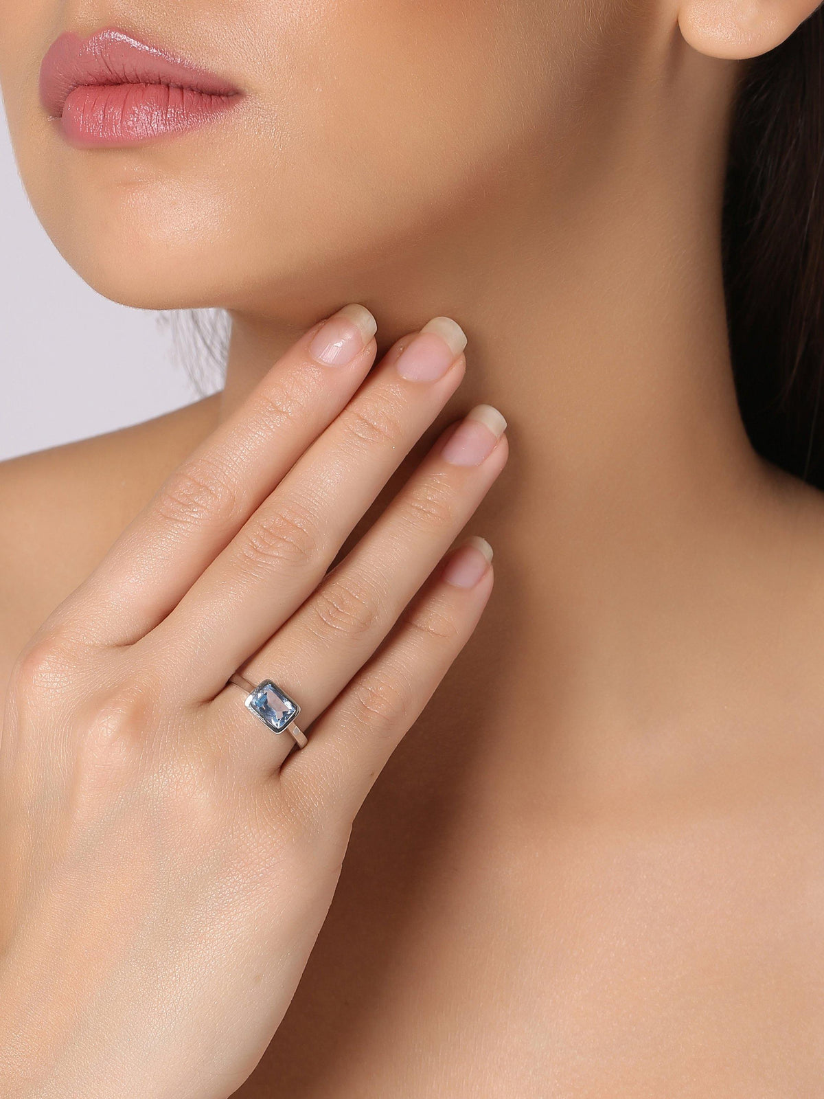 1.74 Ct. Blue Topaz Solid 925 Sterling Silver Ring Jewelry - YoTreasure