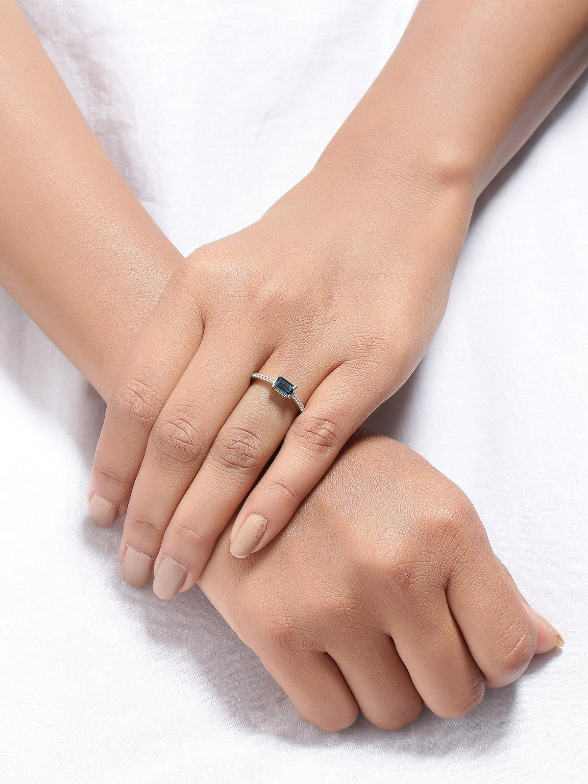 0.92 Ct London Blue Topaz Solid 10k Yellow Gold Ring Jewelry - YoTreasure