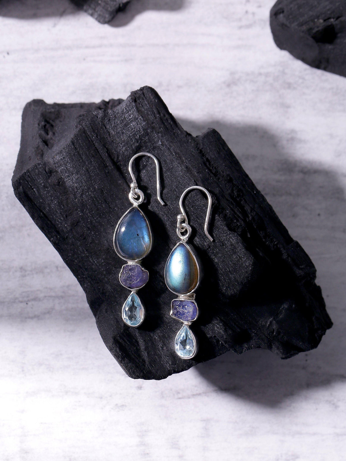 Labradorite Solid 925 Sterling Silver Dangle Earrings - YoTreasure